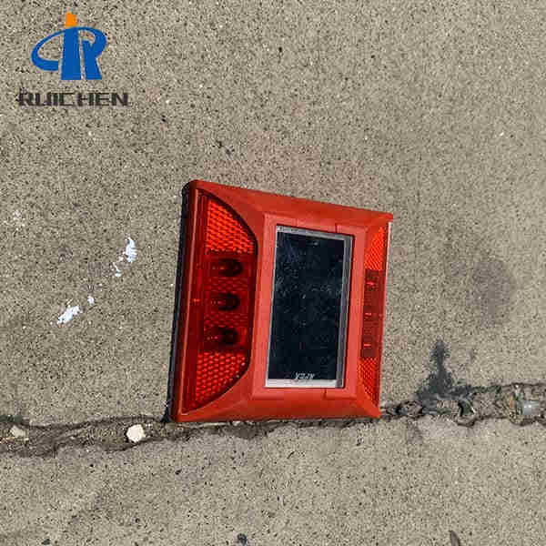 Synchronized Road Solar Stud Light For Road Safety With Shank